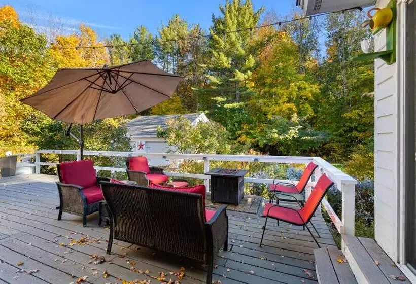 ホテル Launchpoint Lodge