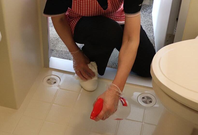 Hotel Toyoko Inn Imba Nihonidai Ekimae