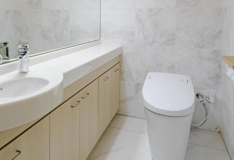 Hotel Toyoko Inn Imba Nihonidai Ekimae