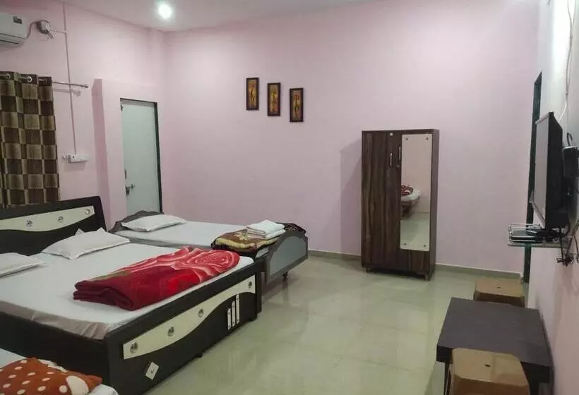 ホテル Vrundavan Resort, Narmada