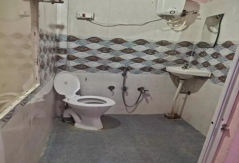 ホテル Vrundavan Resort, Narmada