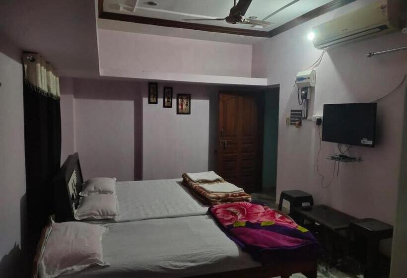 Hotel Vrundavan Resort, Narmada