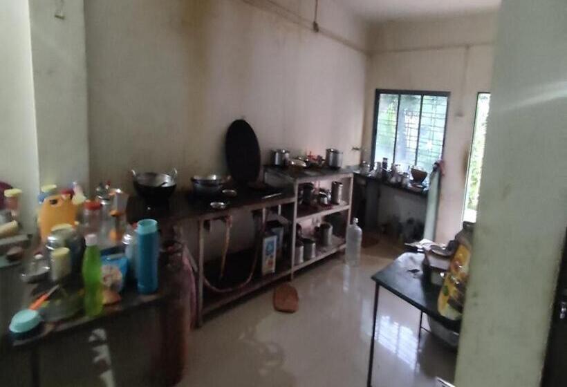 Hotel Vrundavan Resort, Narmada