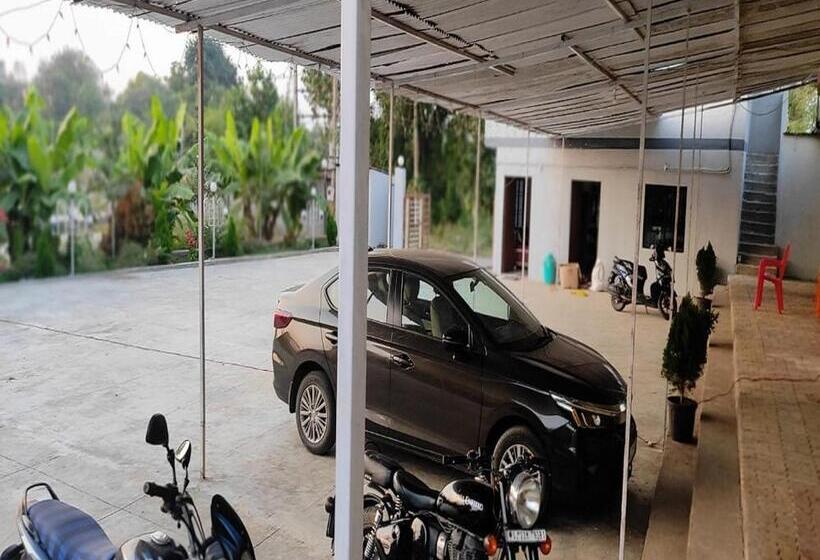 Hotel Vrundavan Resort, Narmada