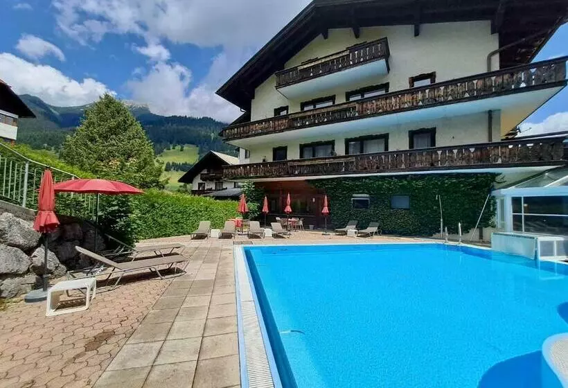 هتل Keyone Rooms Loisach