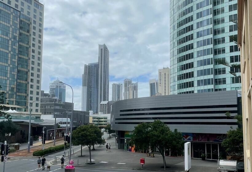 فندق على الطريق Sunset Motor Inn