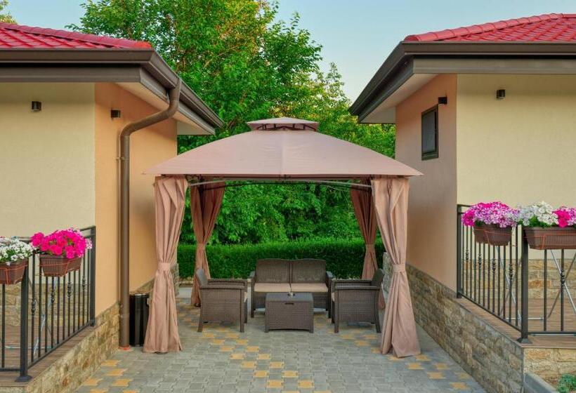 بنسيون комплекс колонада