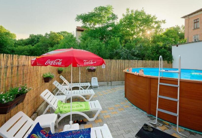 بنسيون комплекс колонада