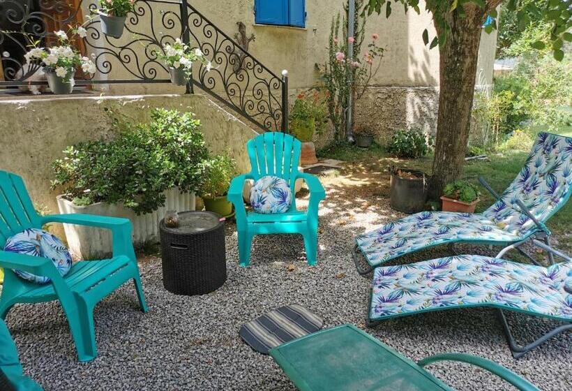 بنسيون Casa Maria