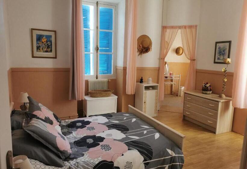 بنسيون Casa Maria