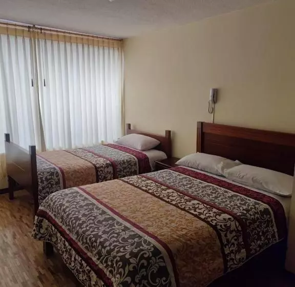 ペンション Hostal El Confort Quito Norte