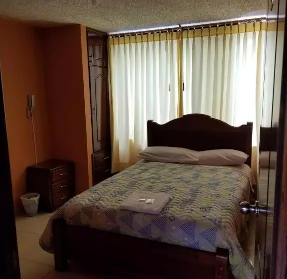 ペンション Hostal El Confort Quito Norte
