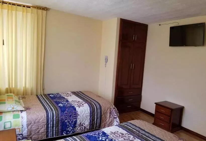 ペンション Hostal El Confort Quito Norte
