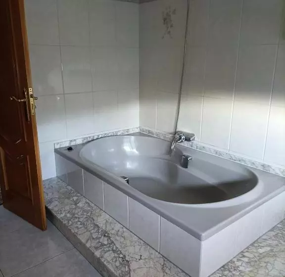 ペンション Hostal Quiper