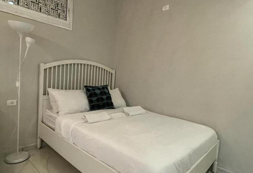 פנסיון Rothschild 79