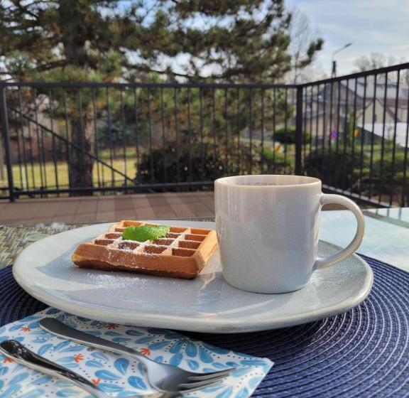 بنسيون Villa Pinia