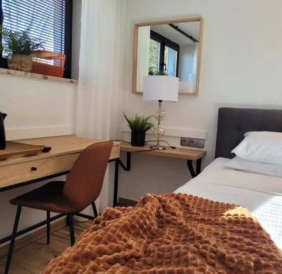 بنسيون Villa Pinia