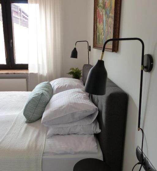 بنسيون Villa Pinia