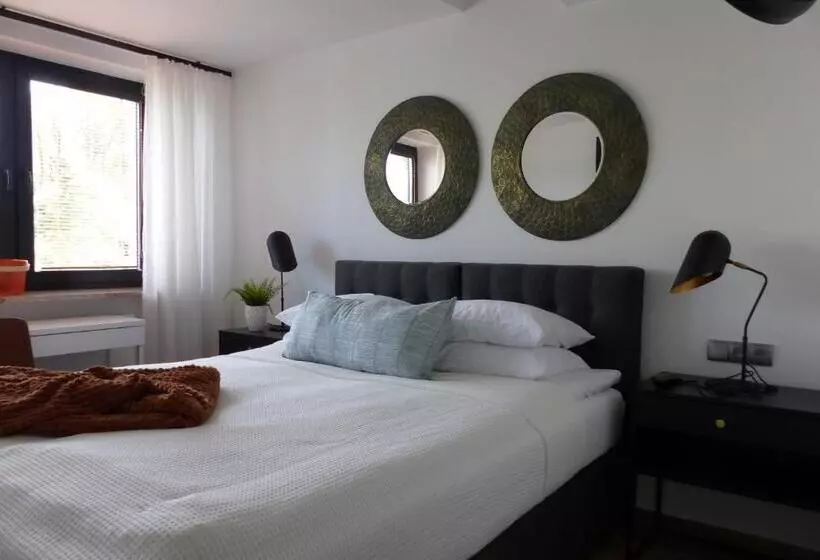 ペンション Villa Pinia