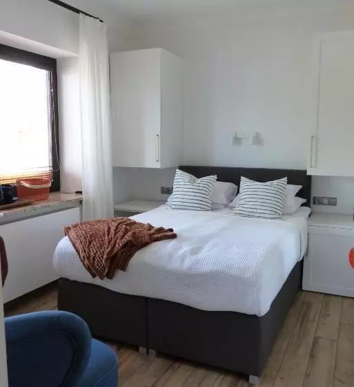 ペンション Villa Pinia