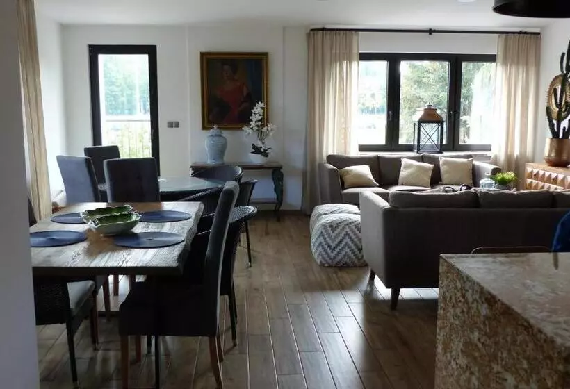 ペンション Villa Pinia