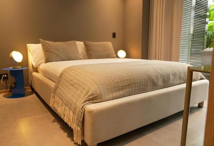 Wake   Branded Residences