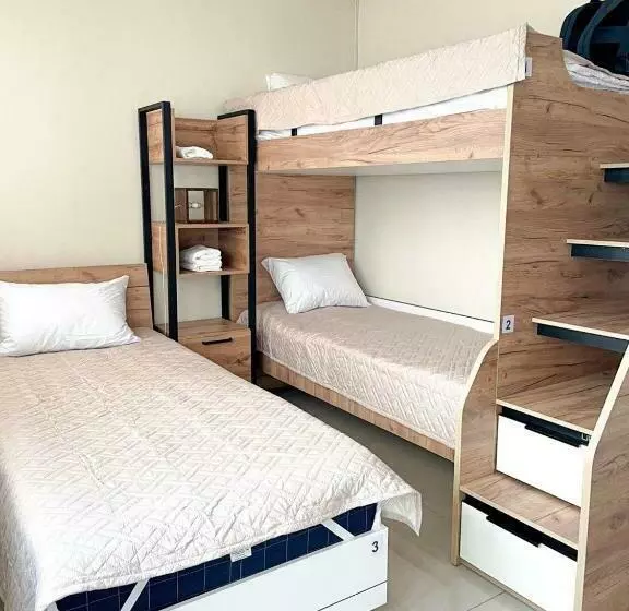 Bed & Breakfast Hostel