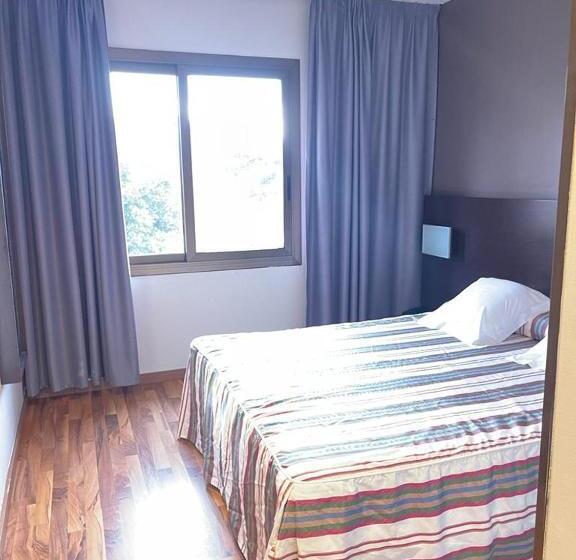 בית מלון כפרי Bruc