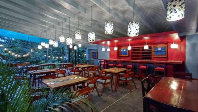 ホテル Chirripo Art