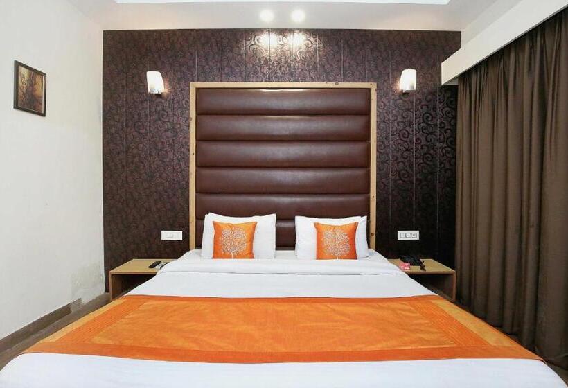 هتل Super Collection O Citi Inn Zirakpur