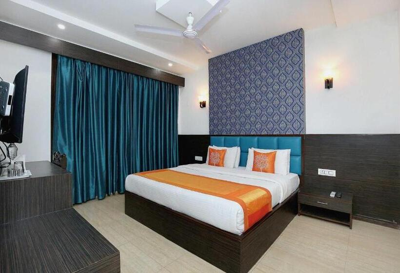 هتل Super Collection O Citi Inn Zirakpur