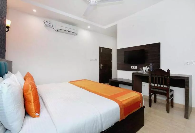 هتل Super Collection O Citi Inn Zirakpur