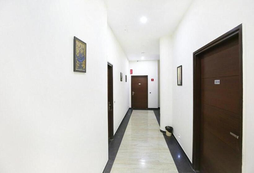 هتل Super Collection O Citi Inn Zirakpur