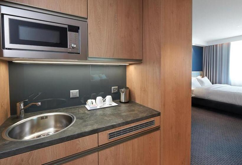 בית מלון כפרי Holiday Inn Express & Suites   Basel   Allschwil, An Ihg