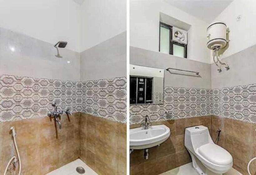 Otel Oyo 70006 Krishna Orchid