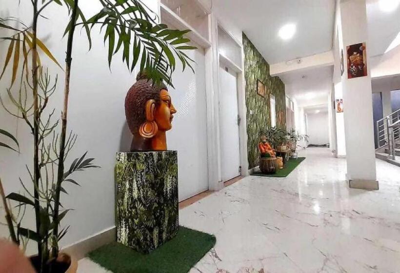 Otel Oyo 70006 Krishna Orchid