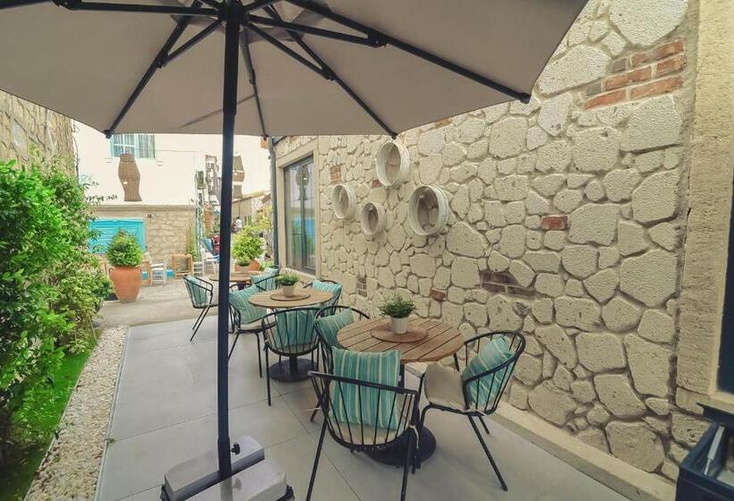 هتل Sulty S Alaçatı