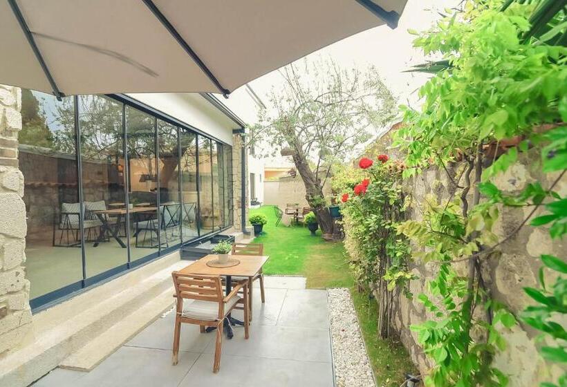 هتل Sulty S Alaçatı