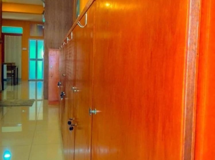 호텔 The Century Residence