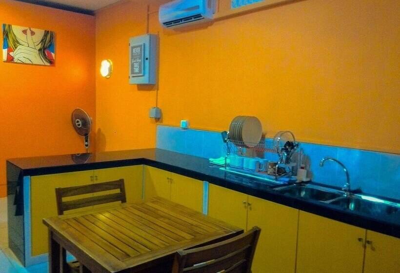 호텔 The Century Residence