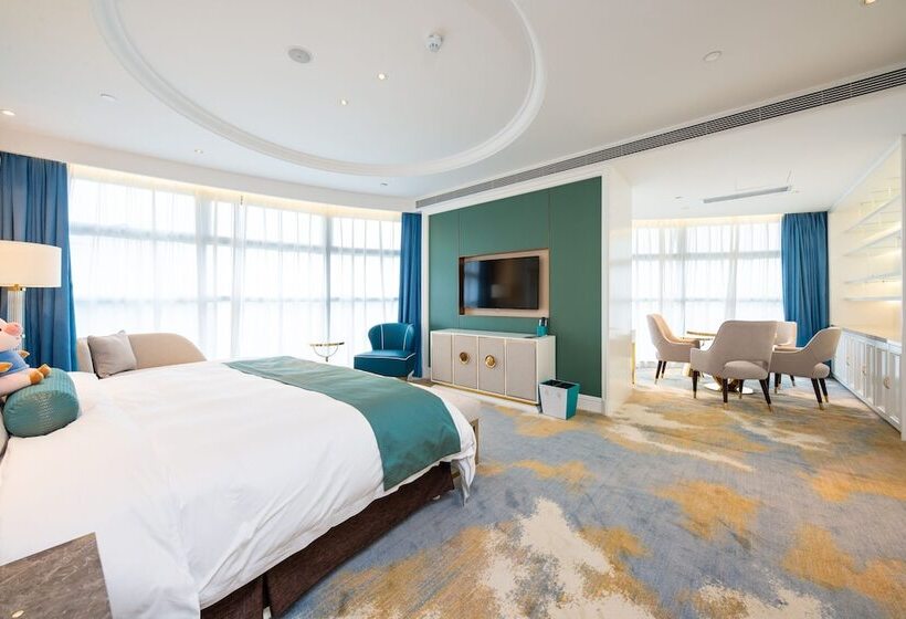 Hotel Wuhu Suning Universal