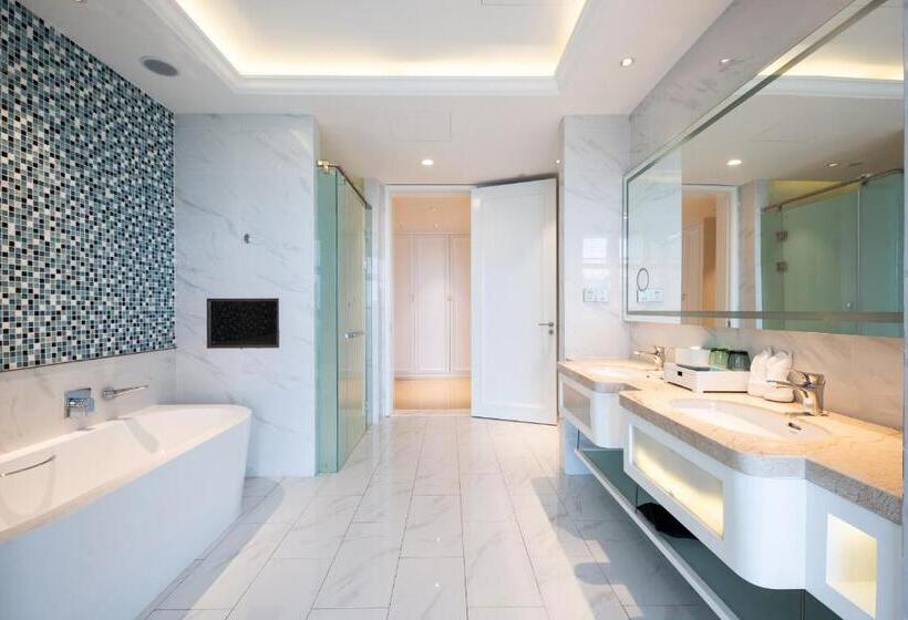 Hotel Wuhu Suning Universal