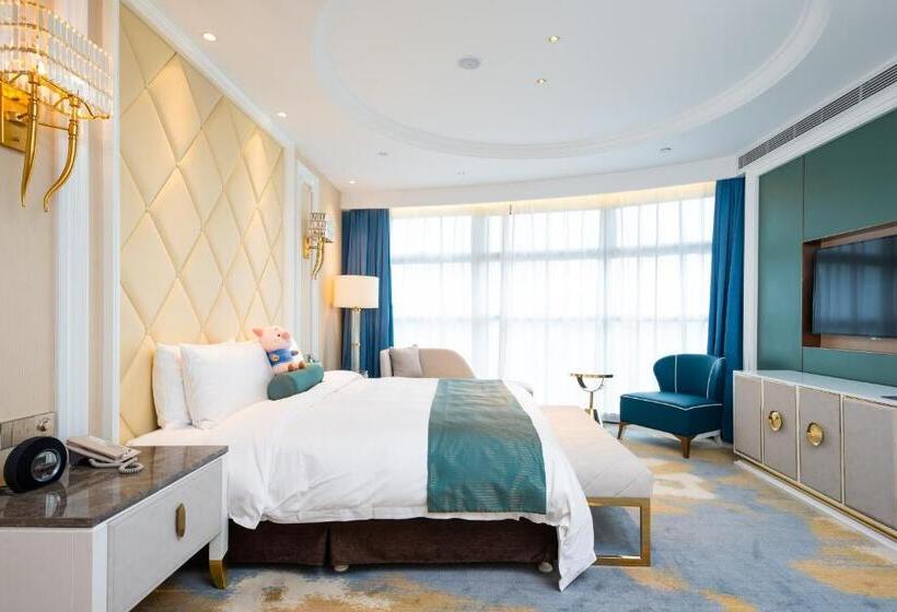 Hotel Wuhu Suning Universal