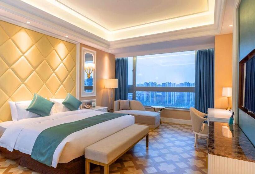 Hotel Wuhu Suning Universal