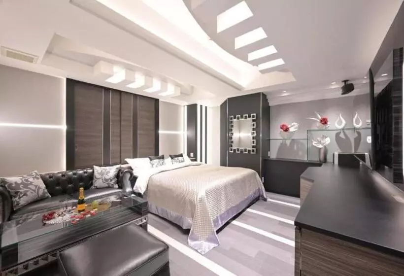 Pasadena レジャーホテル オールインクルーシブ