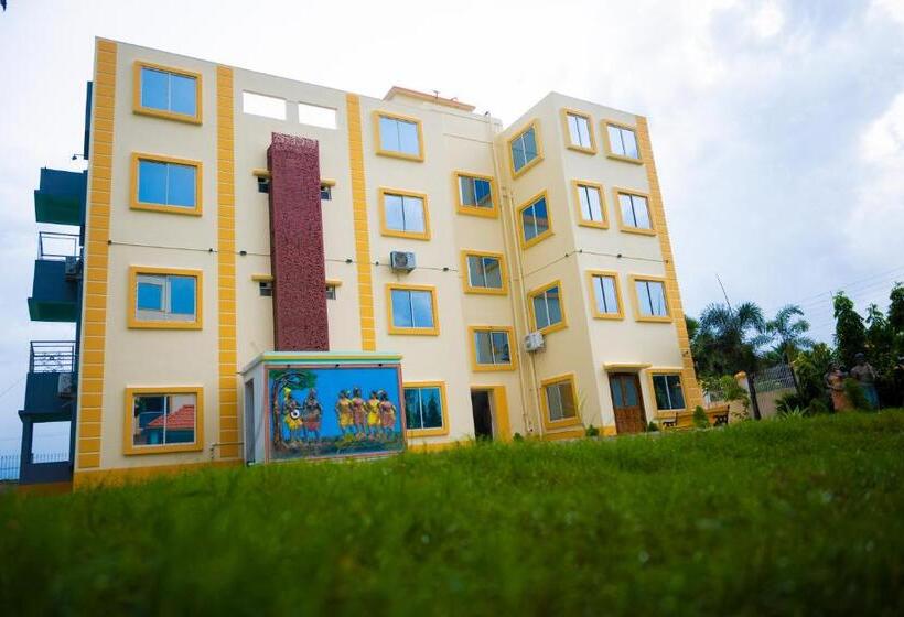 אתר נופש Unique Shantiniketan