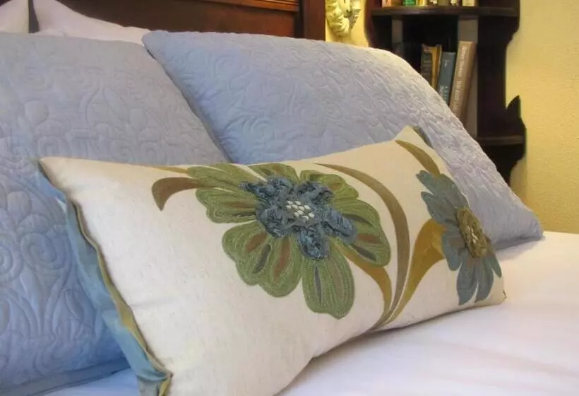 5 Ojo Inn Bed And Breakfast