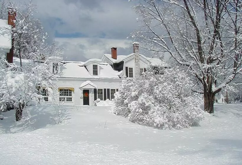 민박 Admiral Peary Inn