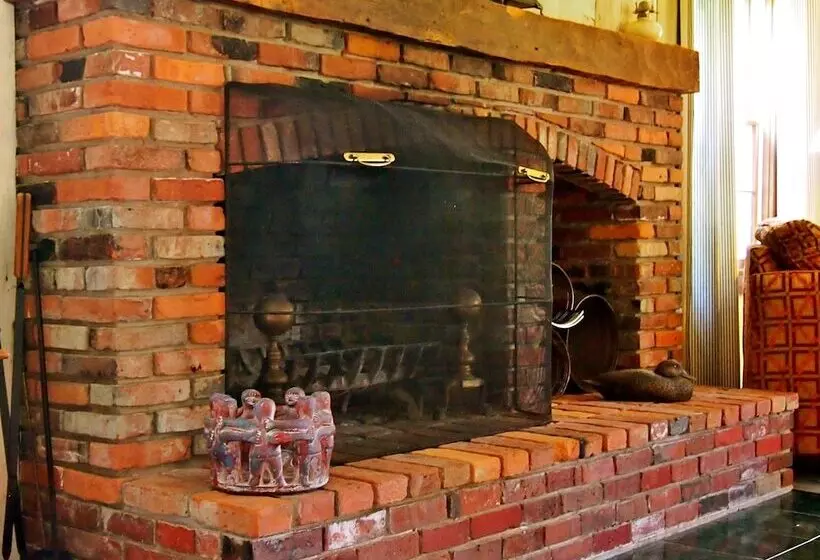 민박 Admiral Peary Inn