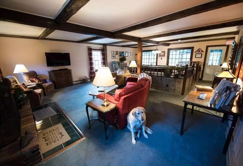 민박 Admiral Peary Inn